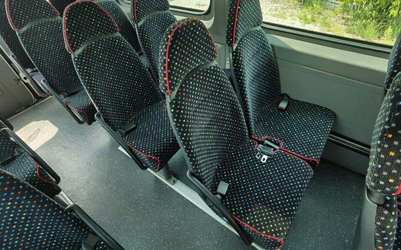 Bus pinggiran kota Mercedes-Benz Sprinter *klima*webasto*: gambar 32