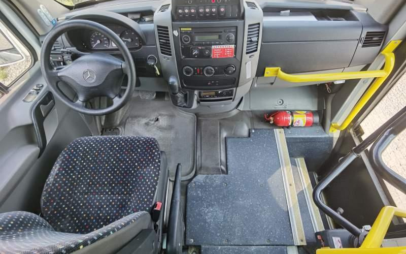 Bus pinggiran kota Mercedes-Benz Sprinter *klima*webasto*: gambar 17