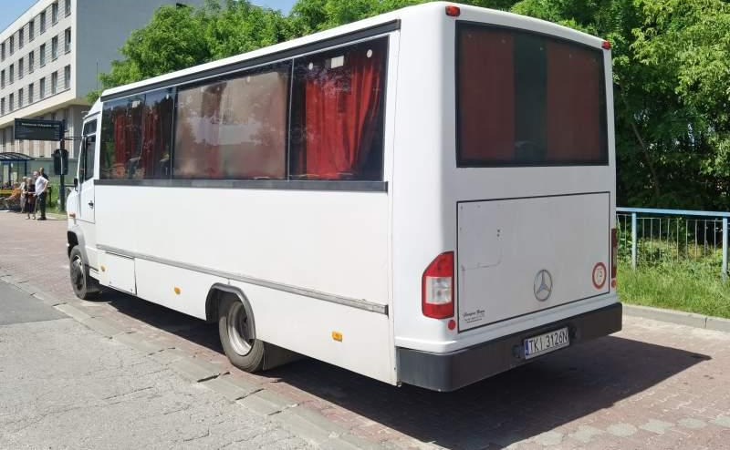 Mercedes-Benz Vario 814D 31+10 - Bus pinggiran kota: gambar 2 Mercedes-Benz Vario 814D 31+10 - Bus pinggiran kota: gambar 2