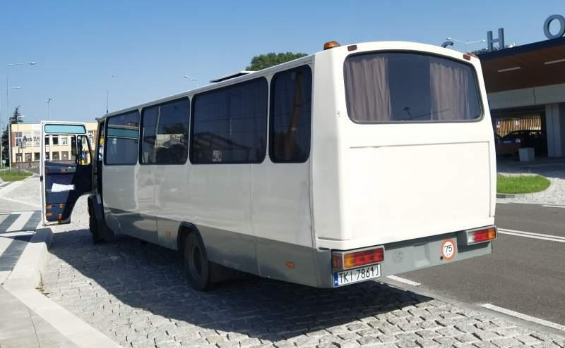 Mercedes-Benz Vario 814D 38+12 - Bus pinggiran kota: gambar 5 Mercedes-Benz Vario 814D 38+12 - Bus pinggiran kota: gambar 5