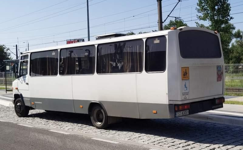Mercedes-Benz Vario 814D 38+12 - Bus pinggiran kota: gambar 2 Mercedes-Benz Vario 814D 38+12 - Bus pinggiran kota: gambar 2