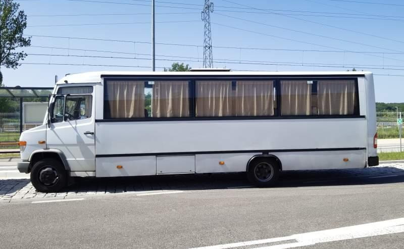 Mercedes-Benz Vario 814D 38+15 - Bus pinggiran kota: gambar 3 Mercedes-Benz Vario 814D 38+15 - Bus pinggiran kota: gambar 3