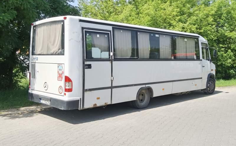 Mercedes-Benz Vario 814D 38 - Bus pinggiran kota: gambar 2 Mercedes-Benz Vario 814D 38 - Bus pinggiran kota: gambar 2