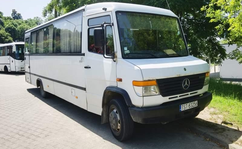 Mercedes-Benz Vario 814D 38 - Bus pinggiran kota: gambar 1 Mercedes-Benz Vario 814D 38 - Bus pinggiran kota: gambar 1