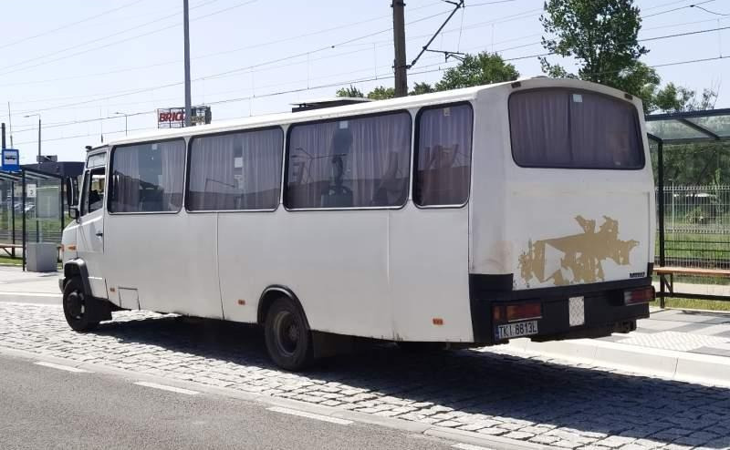 Mercedes-Benz Vario 814D 39+12 - Bus pinggiran kota: gambar 2 Mercedes-Benz Vario 814D 39+12 - Bus pinggiran kota: gambar 2
