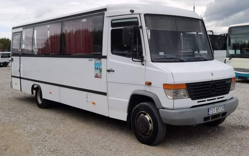 Mercedes-Benz Vario 814D 39+13 - Bus pinggiran kota: gambar 1 Mercedes-Benz Vario 814D 39+13 - Bus pinggiran kota: gambar 1