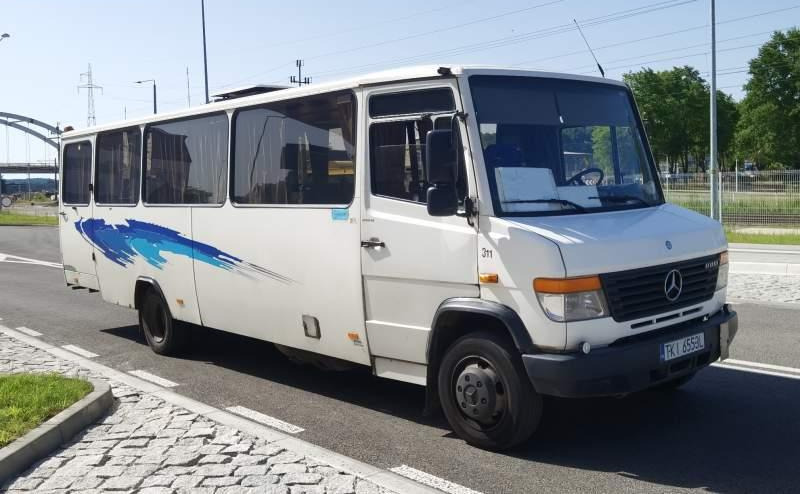 Mercedes-Benz Vario 815D 39+14 - Bus pinggiran kota: gambar 1 Mercedes-Benz Vario 815D 39+14 - Bus pinggiran kota: gambar 1