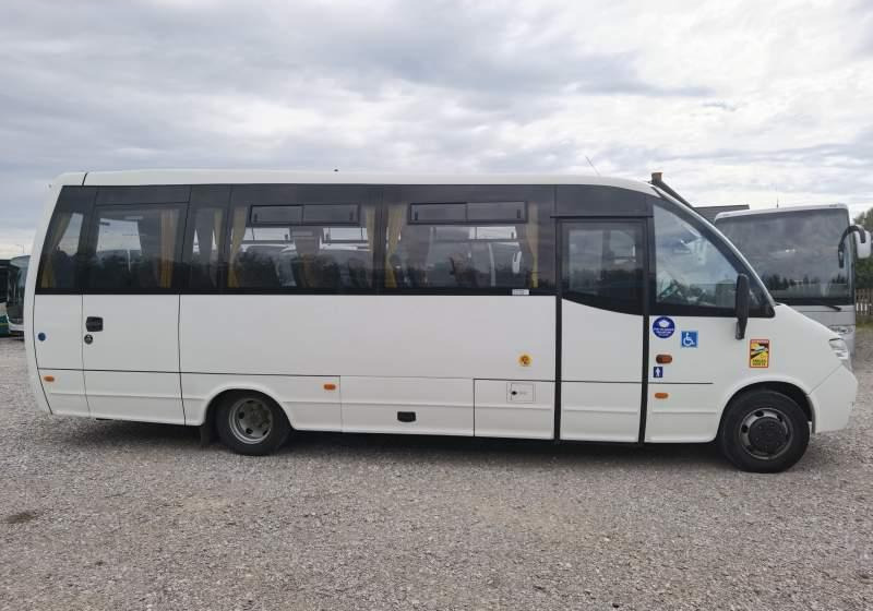 Mercedes-Benz WING VARIO 34 Uszkodzony silnik - Bus pinggiran kota: gambar 3 Mercedes-Benz WING VARIO 34 Uszkodzony silnik - Bus pinggiran kota: gambar 3