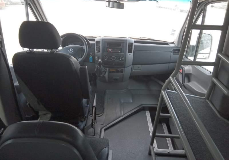 Bus pinggiran kota Mercedes-Benz sprinter 516: gambar 13