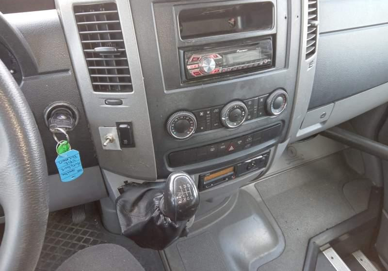 Bus pinggiran kota Mercedes-Benz sprinter 516: gambar 11
