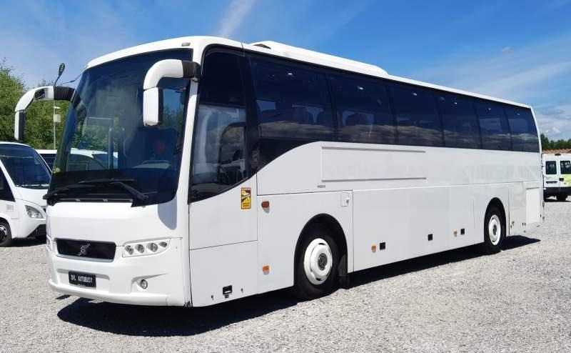 Volvo 9500 2012 Euro5 Irizar/Tourismo/Tourliner - Bus pariwisata: gambar 2 Volvo 9500 2012 Euro5 Irizar/Tourismo/Tourliner - Bus pariwisata: gambar 2