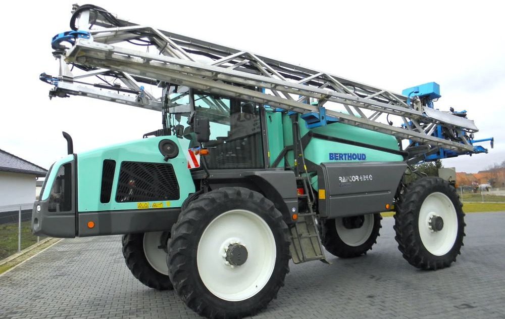 Berthoud Raptor 4240 36 M, GPS Trimble Automatyczne wylaczanie sekcji, Nie Malowany, Stan Bardzo Dobry - Penyemprot self-propelled: gambar 5 Berthoud Raptor 4240 36 M, GPS Trimble Automatyczne wylaczanie sekcji, Nie Malowany, Stan Bardzo Dobry - Penyemprot self-propelled: gambar 5