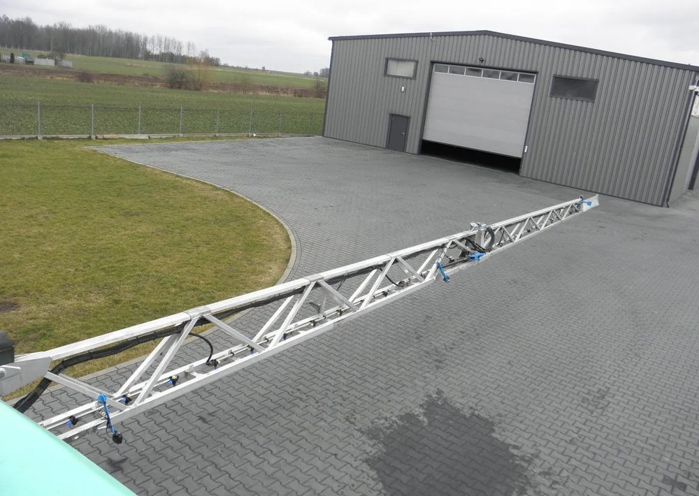 Penyemprot self-propelled Berthoud Raptor 4240 36 M, GPS Trimble Automatyczne wylaczanie sekcji, Nie Malowany, Stan Bardzo Dobry: gambar 13 Penyemprot self-propelled Berthoud Raptor 4240 36 M, GPS Trimble Automatyczne wylaczanie sekcji, Nie Malowany, Stan Bardzo Dobry: gambar 13