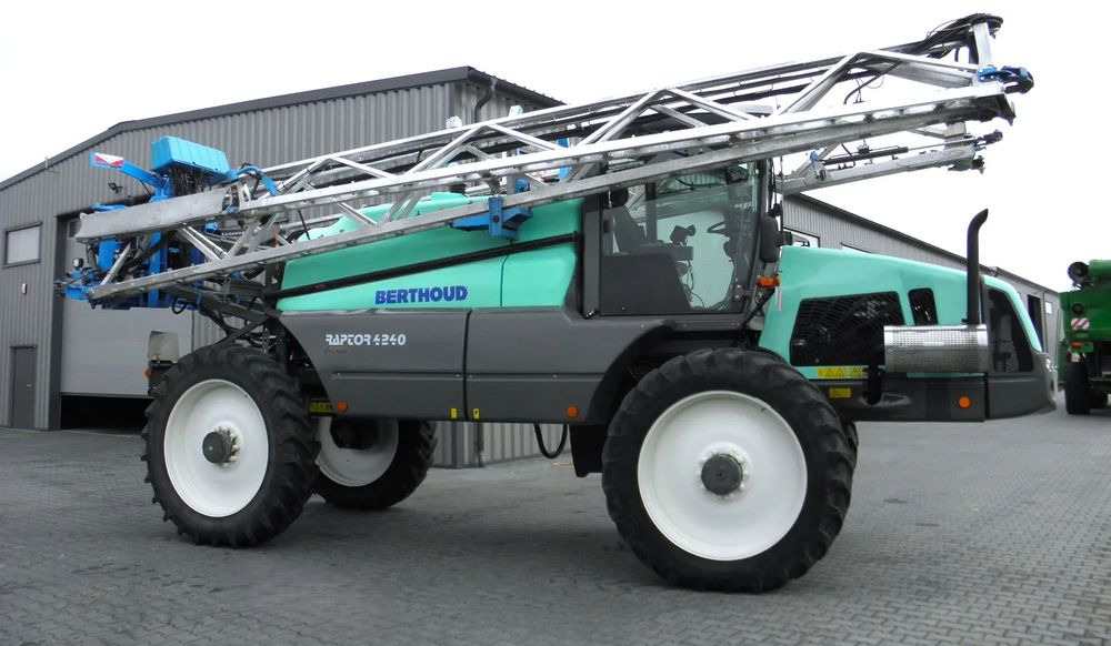 Berthoud Raptor 4240 36 M, GPS Trimble Automatyczne wylaczanie sekcji, Nie Malowany, Stan Bardzo Dobry - Penyemprot self-propelled: gambar 4 Berthoud Raptor 4240 36 M, GPS Trimble Automatyczne wylaczanie sekcji, Nie Malowany, Stan Bardzo Dobry - Penyemprot self-propelled: gambar 4