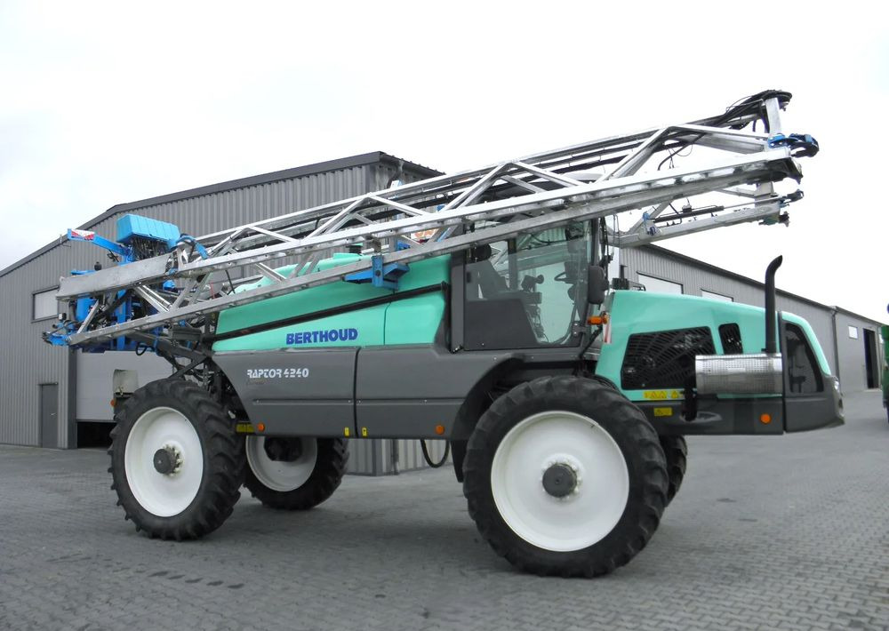 Berthoud Raptor 4240 36 M, GPS Trimble Automatyczne wylaczanie sekcji, Nie Malowany, Stan Bardzo Dobry - Penyemprot self-propelled: gambar 2 Berthoud Raptor 4240 36 M, GPS Trimble Automatyczne wylaczanie sekcji, Nie Malowany, Stan Bardzo Dobry - Penyemprot self-propelled: gambar 2