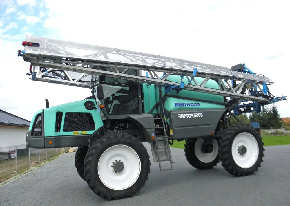 Berthoud Raptor 5200 2012 Rok, 36M, H-145cm, GPS, Nie Malowany, Stan Bardzo Dobry - Semprotan: gambar 2 Berthoud Raptor 5200 2012 Rok, 36M, H-145cm, GPS, Nie Malowany, Stan Bardzo Dobry - Semprotan: gambar 2