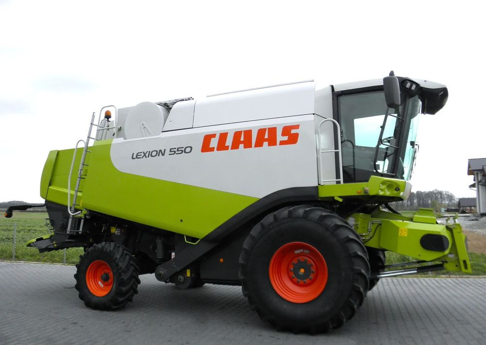 Claas Lexion 550 2008 Rok, Nowsza Wersja, Nie Malowany, Stan Idealny - Pemanen gabungan: gambar 2 Claas Lexion 550 2008 Rok, Nowsza Wersja, Nie Malowany, Stan Idealny - Pemanen gabungan: gambar 2