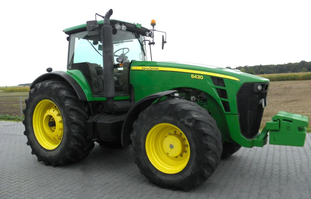 John Deere 8430 2008 Rok, Nie Malowany, Stan Bardzo Dobry - Traktor: gambar 2 John Deere 8430 2008 Rok, Nie Malowany, Stan Bardzo Dobry - Traktor: gambar 2