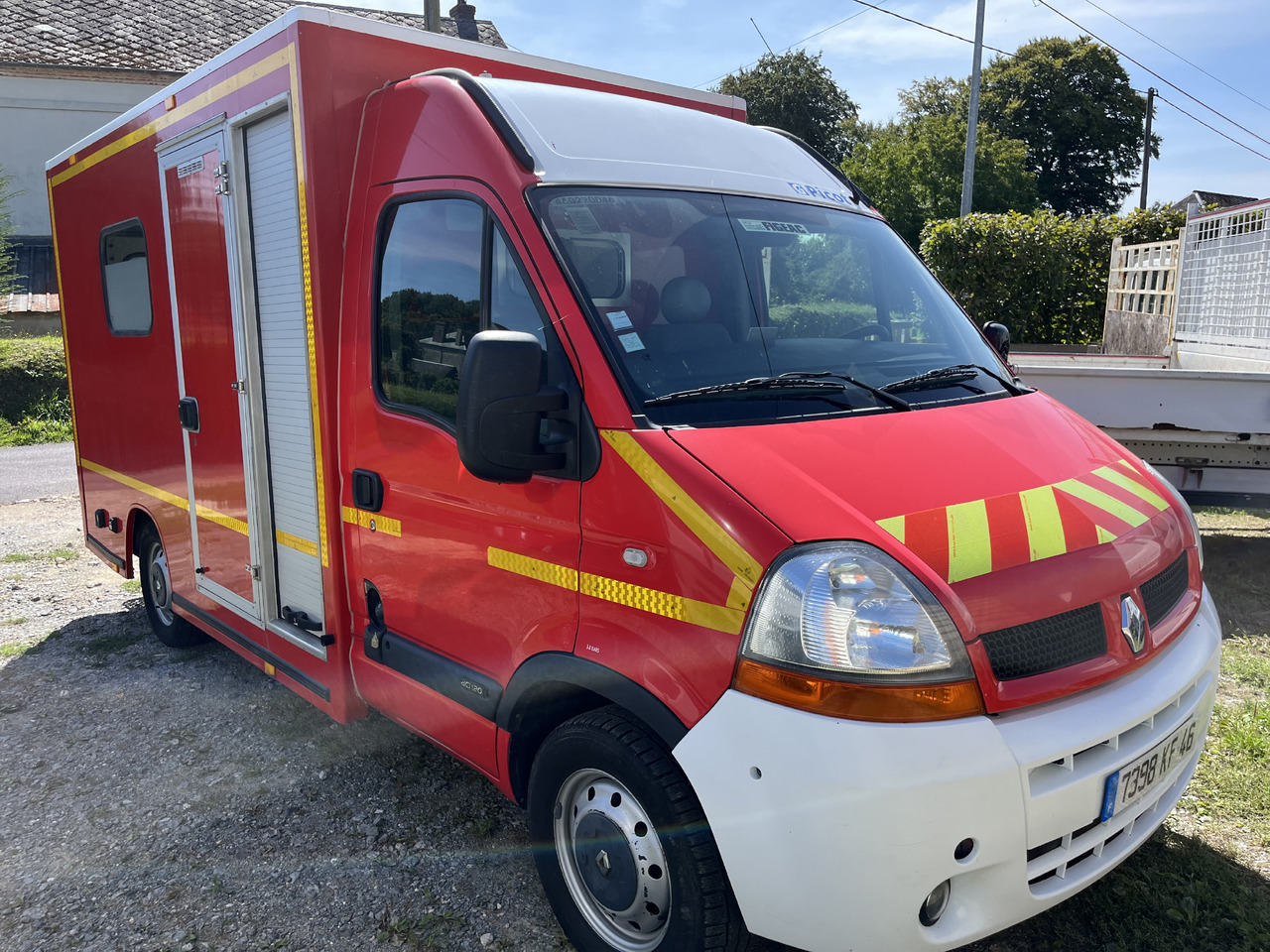 RENAULT Master 2L5 dci120cv - Ambulans: gambar 5 RENAULT Master 2L5 dci120cv - Ambulans: gambar 5