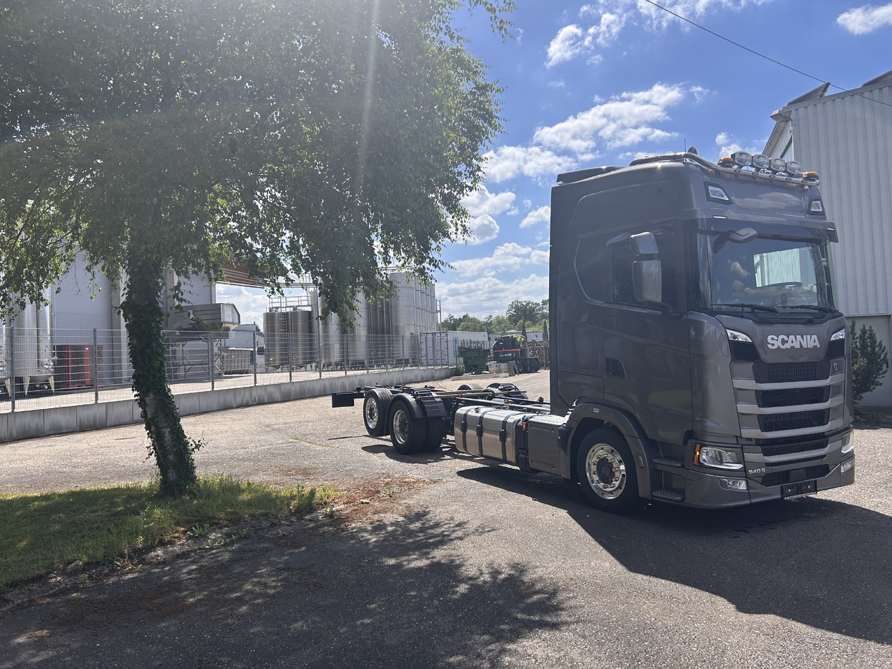 Scania S540 6x2LB - Pengangkut kontainer/ Container truck: gambar 2 Scania S540 6x2LB - Pengangkut kontainer/ Container truck: gambar 2