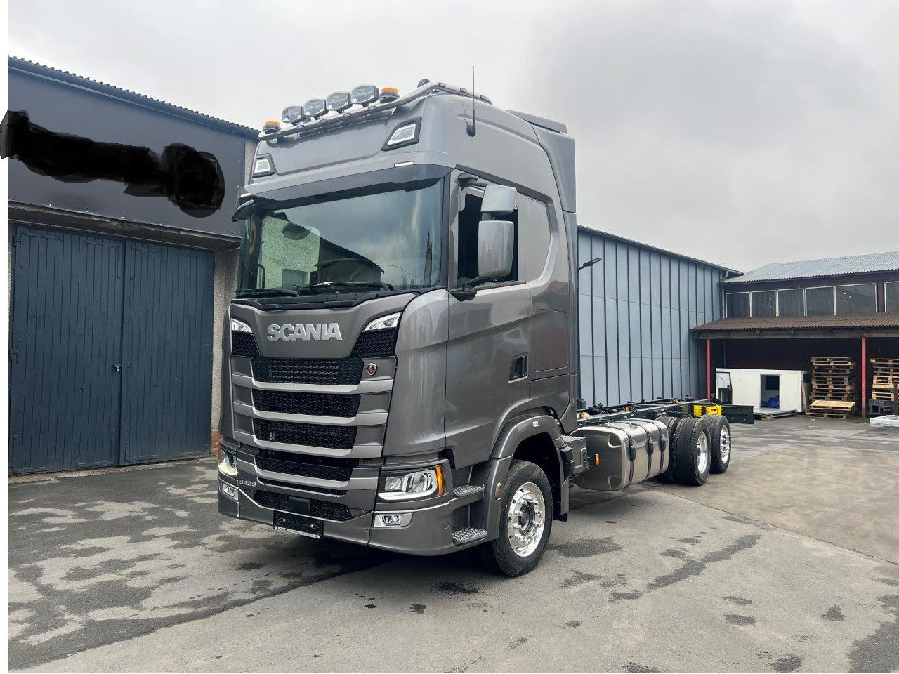 Scania S540 6x2LB - Bodi flatbed: gambar 5 Scania S540 6x2LB - Bodi flatbed: gambar 5