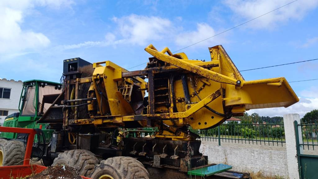 John Deere SB60 - Peralatan dan perlengkapan: gambar 3 John Deere SB60 - Peralatan dan perlengkapan: gambar 3