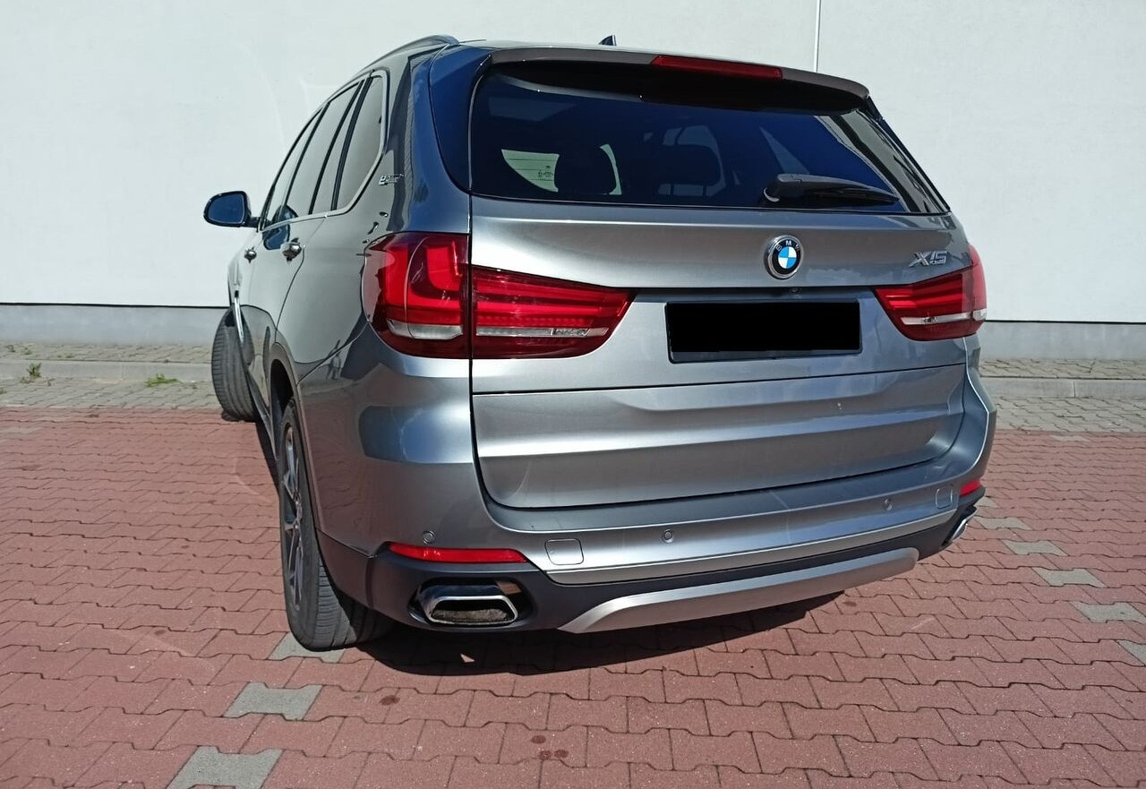 BMW X5 - Mobil SUV: gambar 4 BMW X5 - Mobil SUV: gambar 4