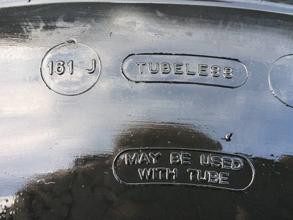 Michelin 395/85R20 XZL - USED NN 95% - Ban untuk Truk: gambar 3 Michelin 395/85R20 XZL - USED NN 95% - Ban untuk Truk: gambar 3