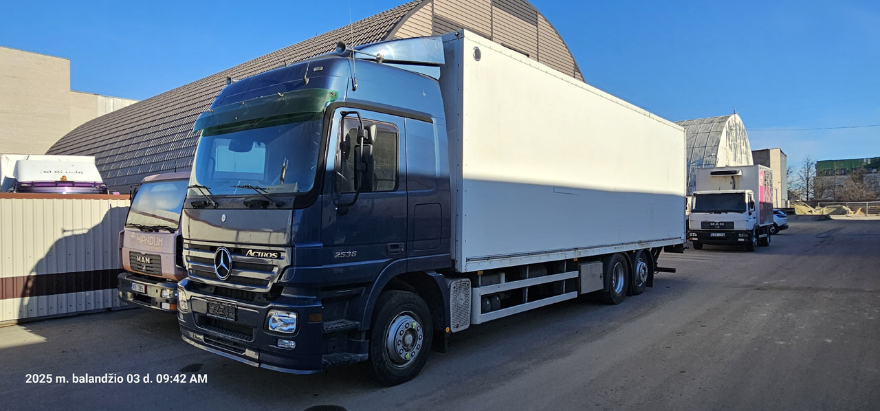 MERCEDES-BENZ Actros 2536 - Truk: gambar 2 MERCEDES-BENZ Actros 2536 - Truk: gambar 2