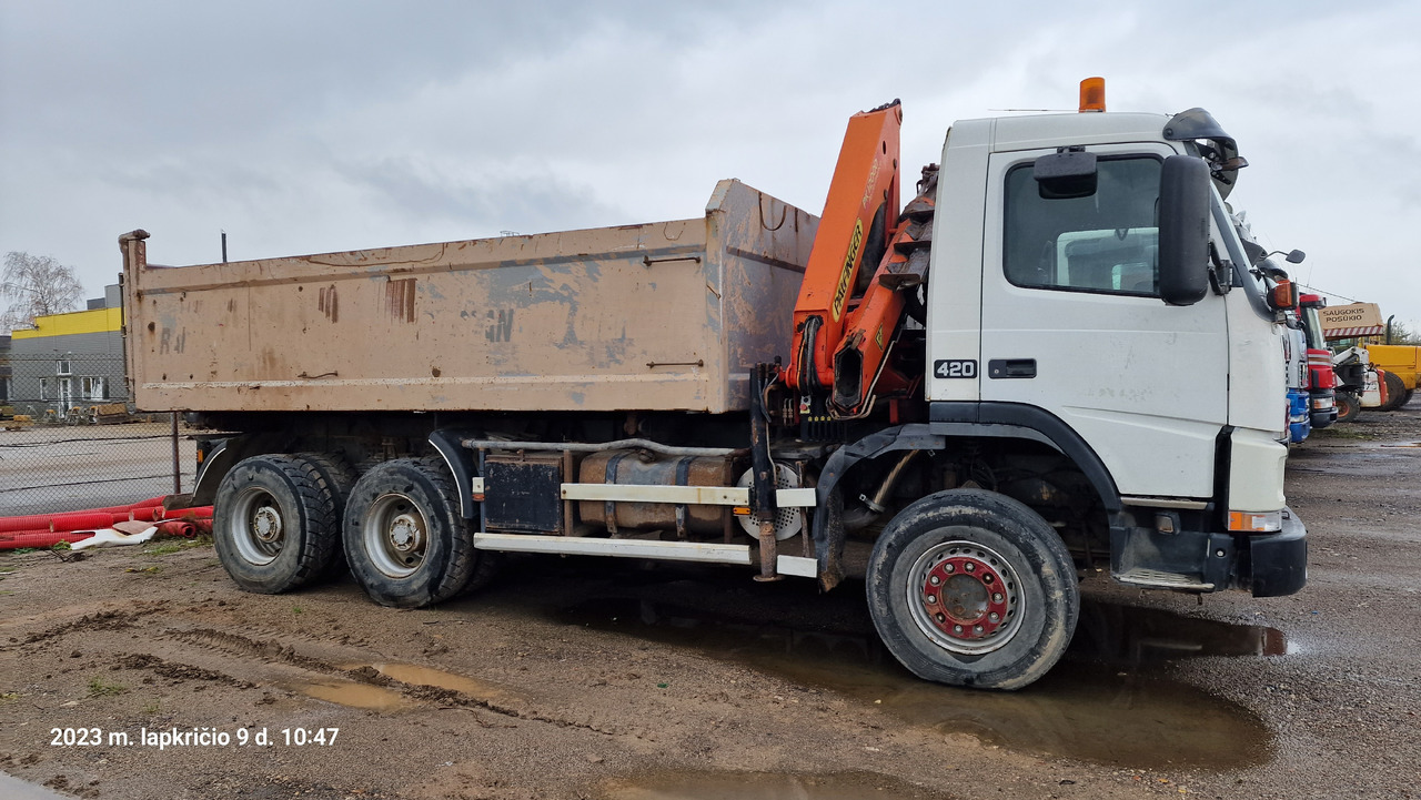 VOLVO FM 12 6x6 - Truk jungkit: gambar 2 VOLVO FM 12 6x6 - Truk jungkit: gambar 2