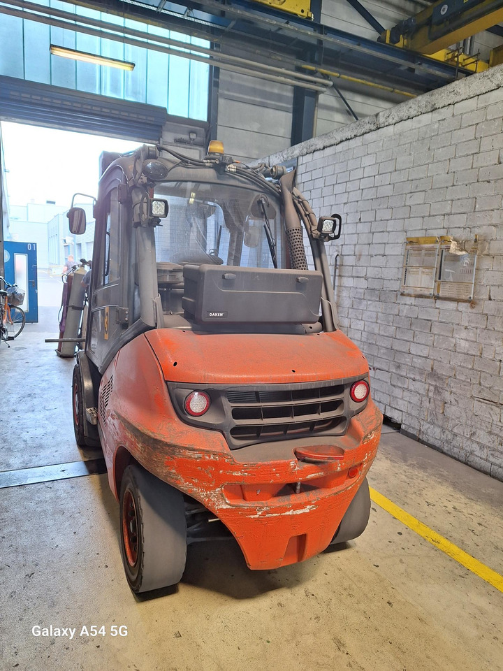 LINDE H 50 D-02 600 - Forklift diesel: gambar 4 LINDE H 50 D-02 600 - Forklift diesel: gambar 4