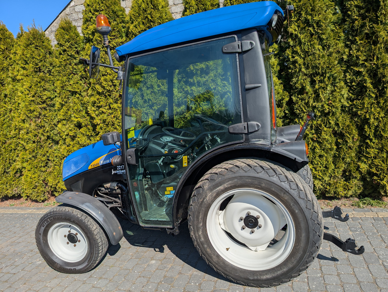 New Holland T3040F - Traktor kompak: gambar 3 New Holland T3040F - Traktor kompak: gambar 3