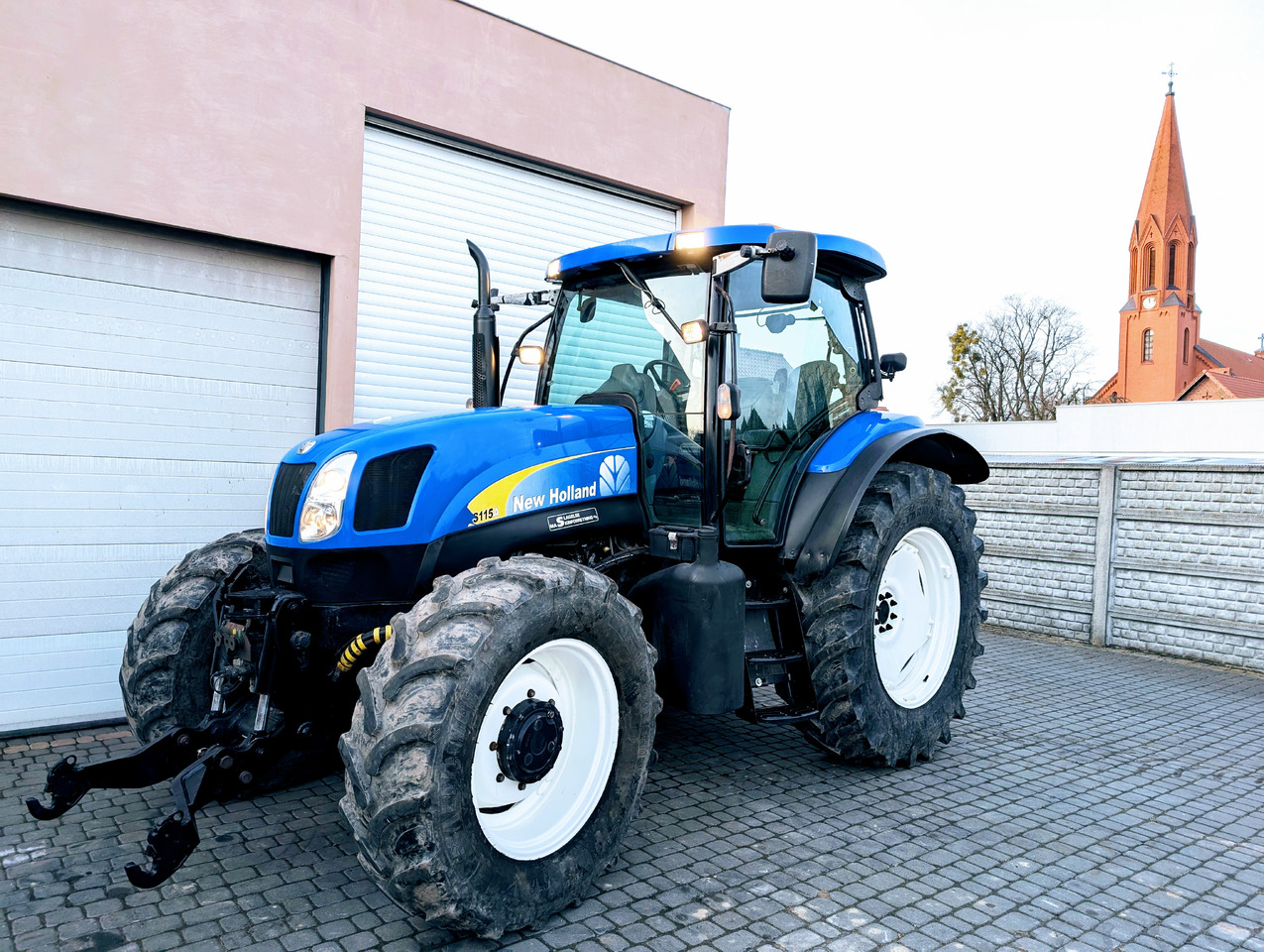 New Holland TS115A - Traktor: gambar 5 New Holland TS115A - Traktor: gambar 5