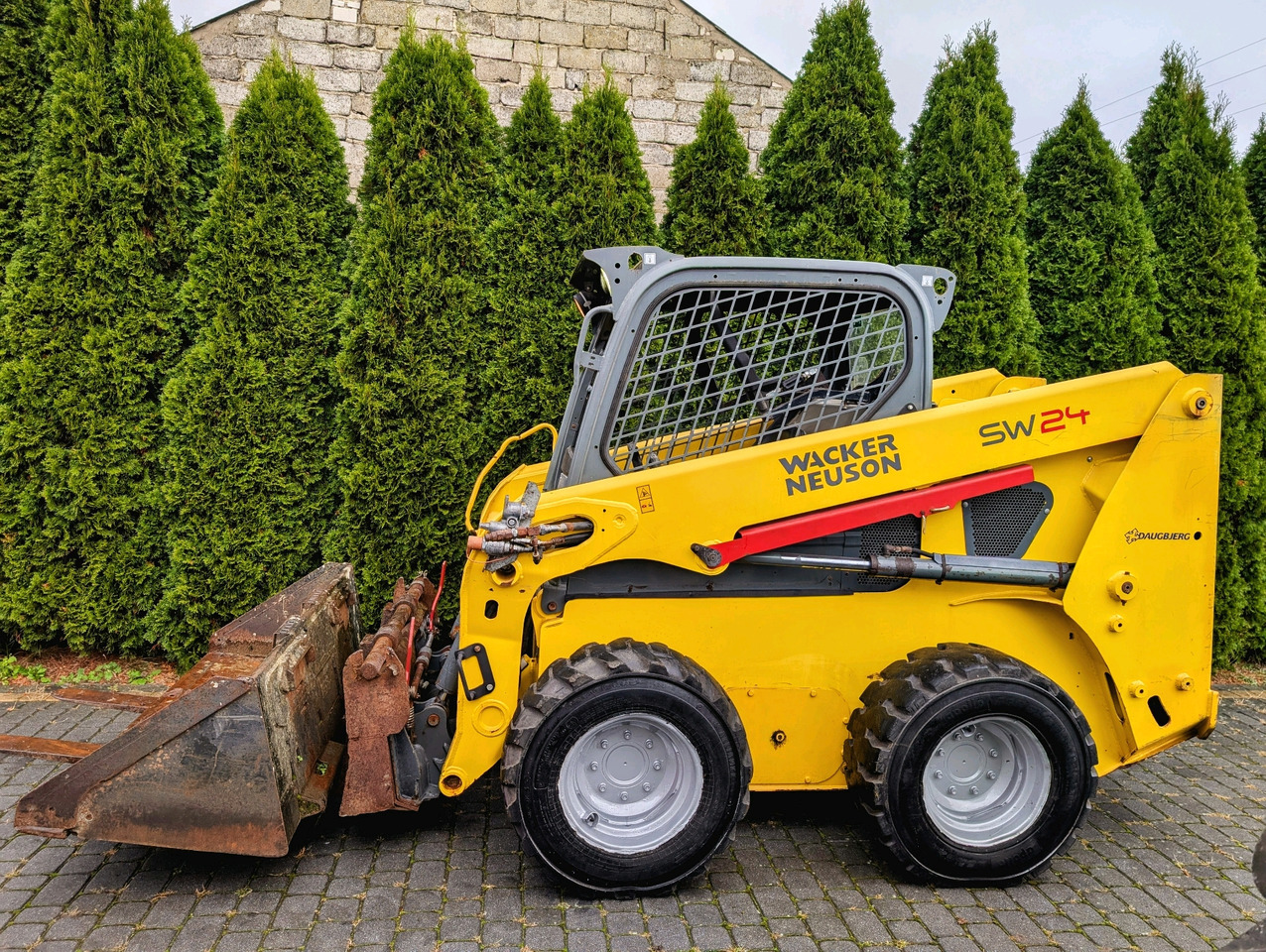 WACKER NEUSON SW24 - Peralatan konstruksi: gambar 2 WACKER NEUSON SW24 - Peralatan konstruksi: gambar 2