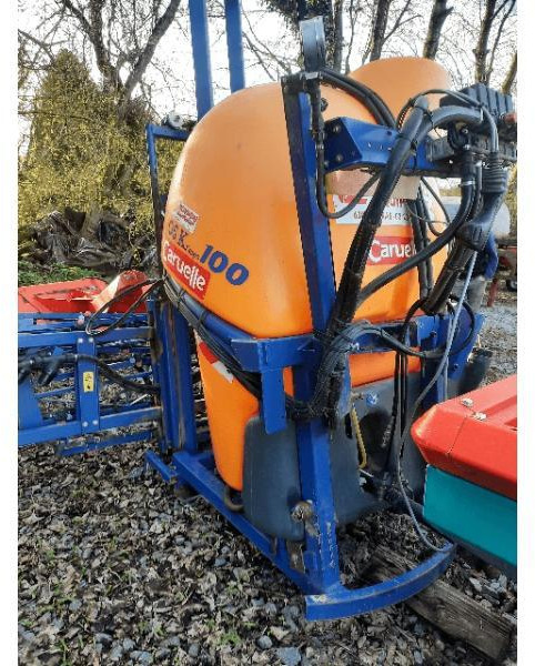 CARUELLE 1000L - Penyemprot traktor: gambar 1 CARUELLE 1000L - Penyemprot traktor: gambar 1