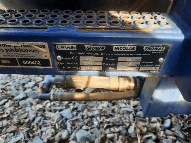 CARUELLE 1000L - Penyemprot traktor: gambar 4 CARUELLE 1000L - Penyemprot traktor: gambar 4