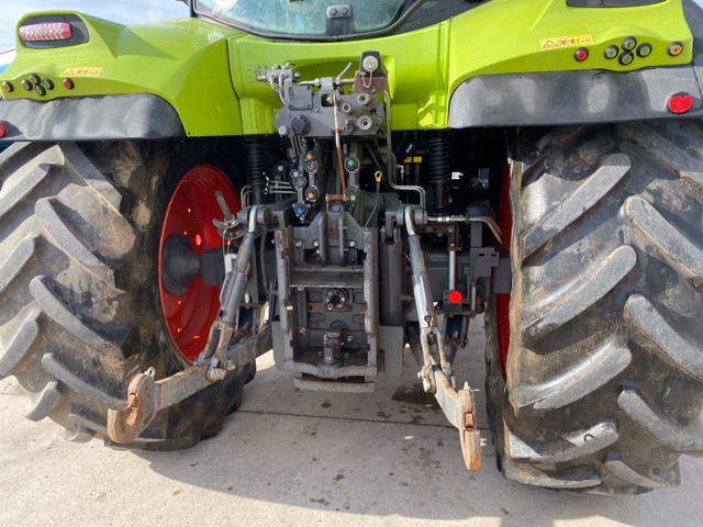 CLAAS ARION 620 CEBIS - Traktor: gambar 5 CLAAS ARION 620 CEBIS - Traktor: gambar 5