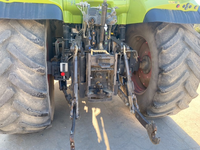 CLAAS ARION 640 CIS - Traktor: gambar 5 CLAAS ARION 640 CIS - Traktor: gambar 5