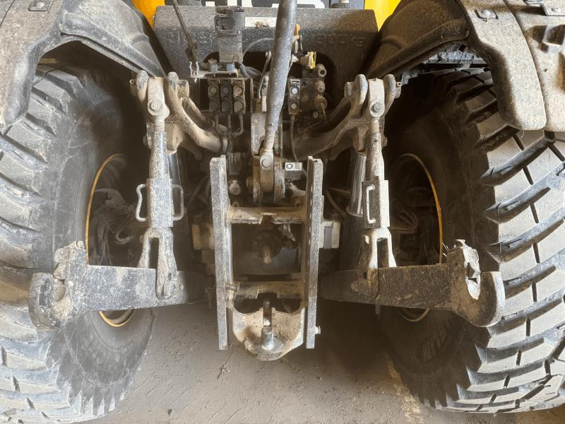 Leasing JCB FASTRAC 4220 JCB FASTRAC 4220: gambar 10