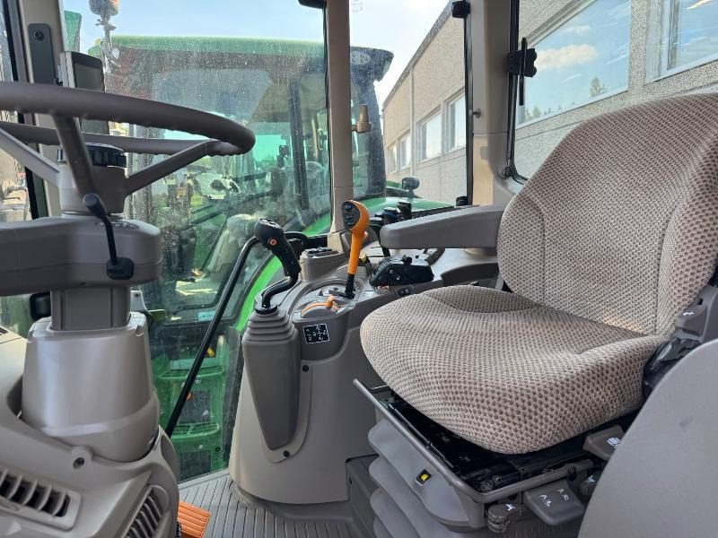 JOHN DEERE 6100M - Traktor: gambar 2 JOHN DEERE 6100M - Traktor: gambar 2