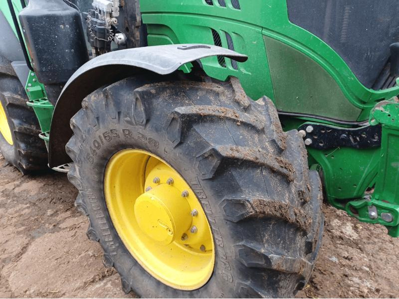JOHN DEERE 6155M - Traktor: gambar 3 JOHN DEERE 6155M - Traktor: gambar 3
