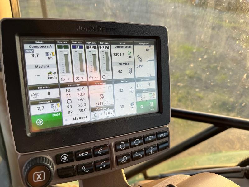 Traktor JOHN DEERE 6155R: gambar 10