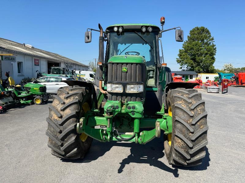 JOHN DEERE 6820 - Traktor: gambar 4 JOHN DEERE 6820 - Traktor: gambar 4