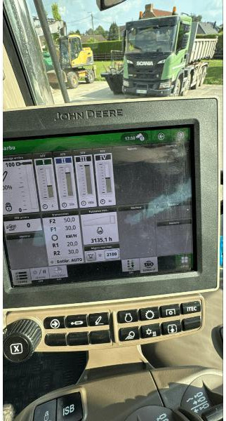JOHN DEERE 6R195 - Traktor: gambar 3 JOHN DEERE 6R195 - Traktor: gambar 3