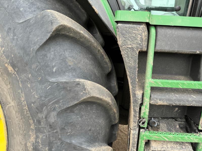 JOHN DEERE 6R250 - Traktor: gambar 5 JOHN DEERE 6R250 - Traktor: gambar 5