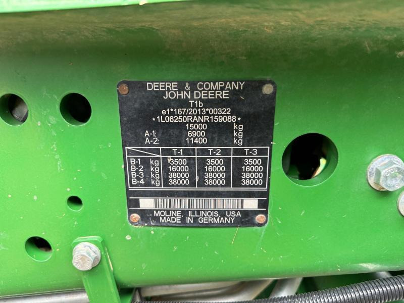 JOHN DEERE 6R250 - Traktor: gambar 4 JOHN DEERE 6R250 - Traktor: gambar 4