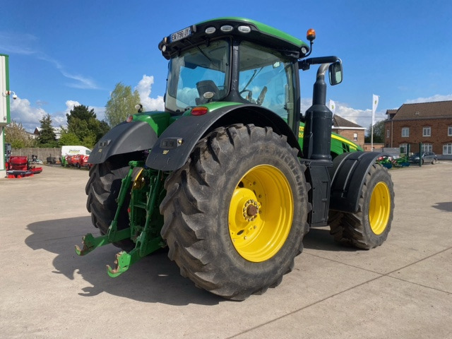 JOHN DEERE 8370R - Traktor: gambar 4 JOHN DEERE 8370R - Traktor: gambar 4