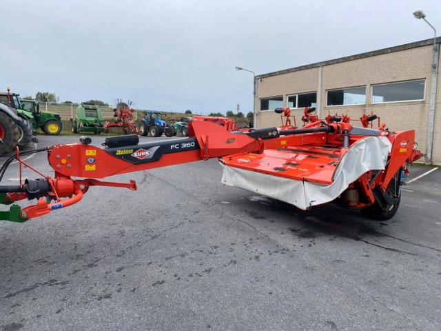 KUHN FC 3160 TCD - Mesin pemotong padang rumput: gambar 1 KUHN FC 3160 TCD - Mesin pemotong padang rumput: gambar 1
