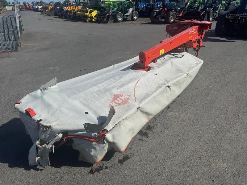KUHN GMD4010 - Mesin pemotong padang rumput: gambar 3 KUHN GMD4010 - Mesin pemotong padang rumput: gambar 3