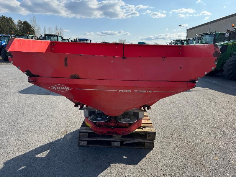 KUHN MDS732 - Penyebar pupuk: gambar 5 KUHN MDS732 - Penyebar pupuk: gambar 5